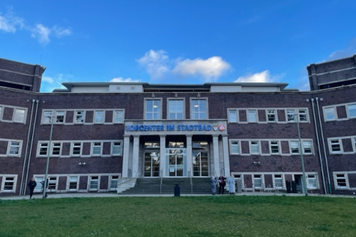 Eingang Altes Stadtbad Duisburg-Hamborn, jetzt Jobcenter